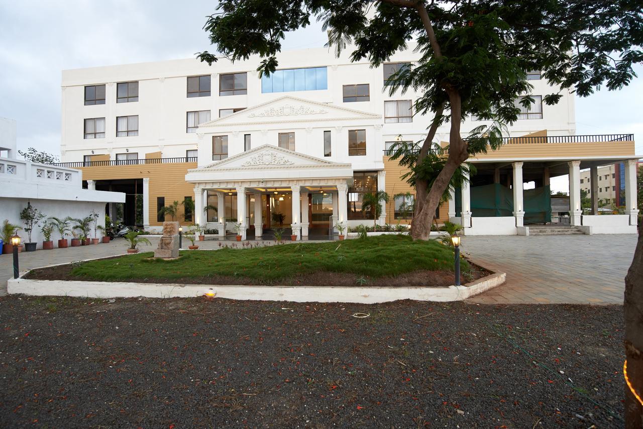 Sanskruti Heritage Resort Ширді Екстер'єр фото